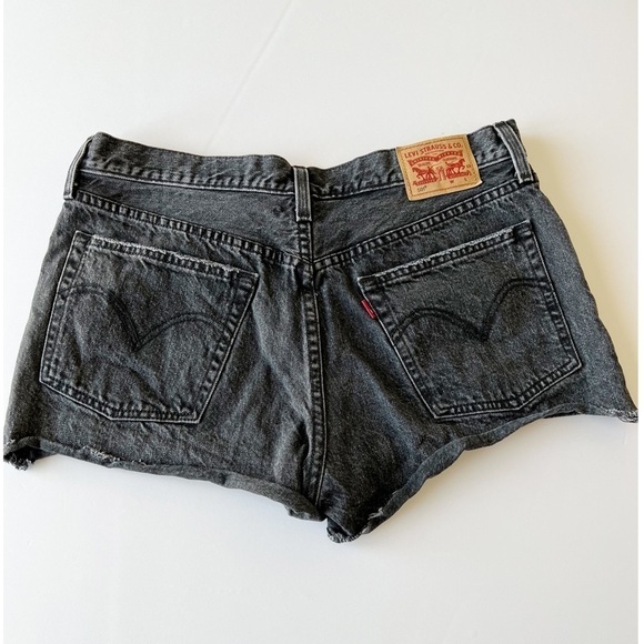 Levis 501 Womens Original Washed Out Black Distressed Cut Off Shorts Size 32 - Picture 2 of 8